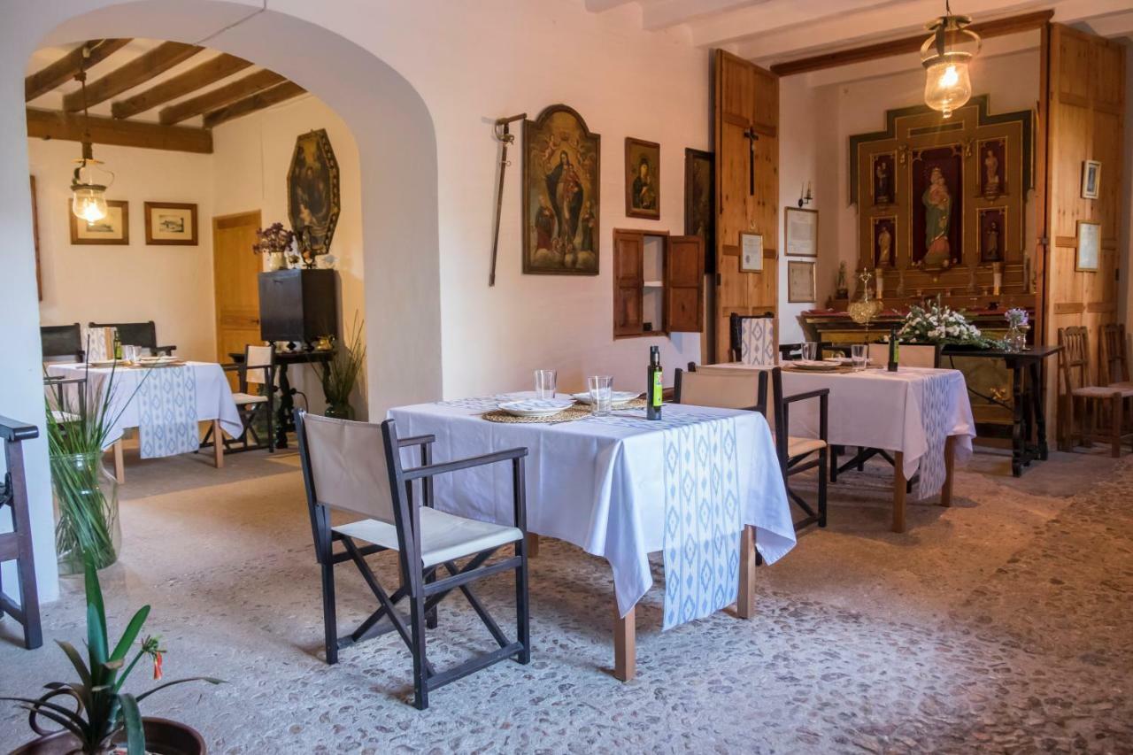 Agroturismo Son Alzines 룩크 외부 사진